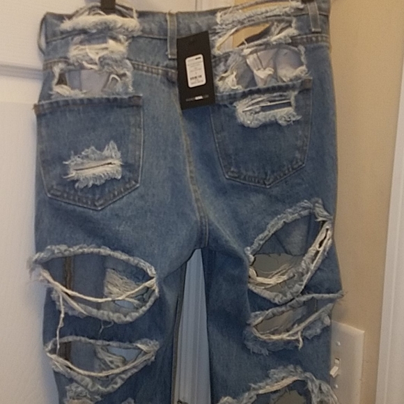 Jeans - Picture 3 of 3
